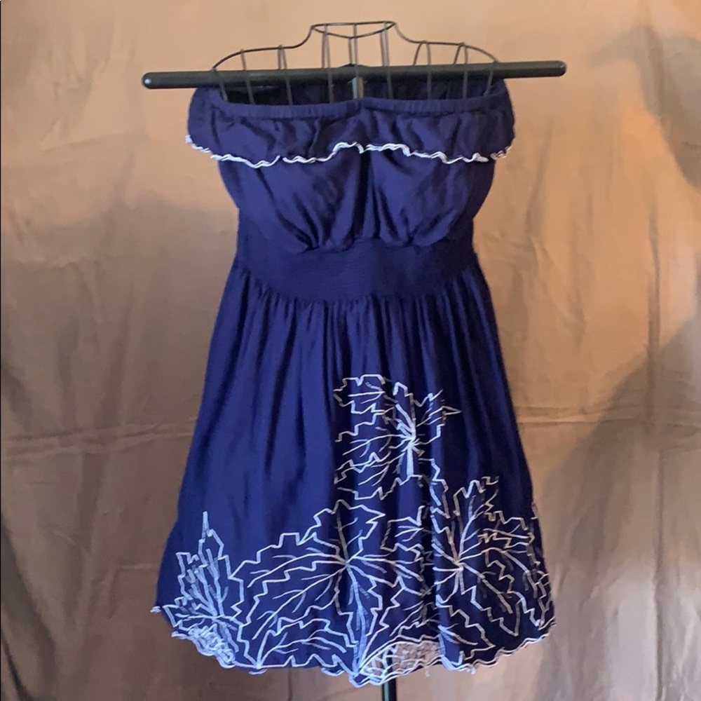 Blue Large strapless dress